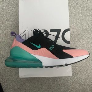 Air max 270- black hyper jade